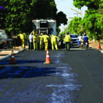 Governo de Goiás realiza recuperação de vias públicas, com capa asfáltica, da cidade de Firminópolis