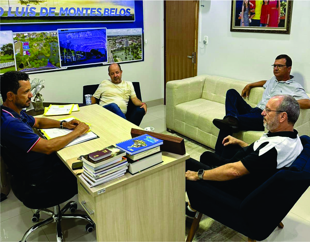 Empresários que compraram as antigas instalações do Laticínios LeitBom visitam Major Eldecírio e Júnior da Receita